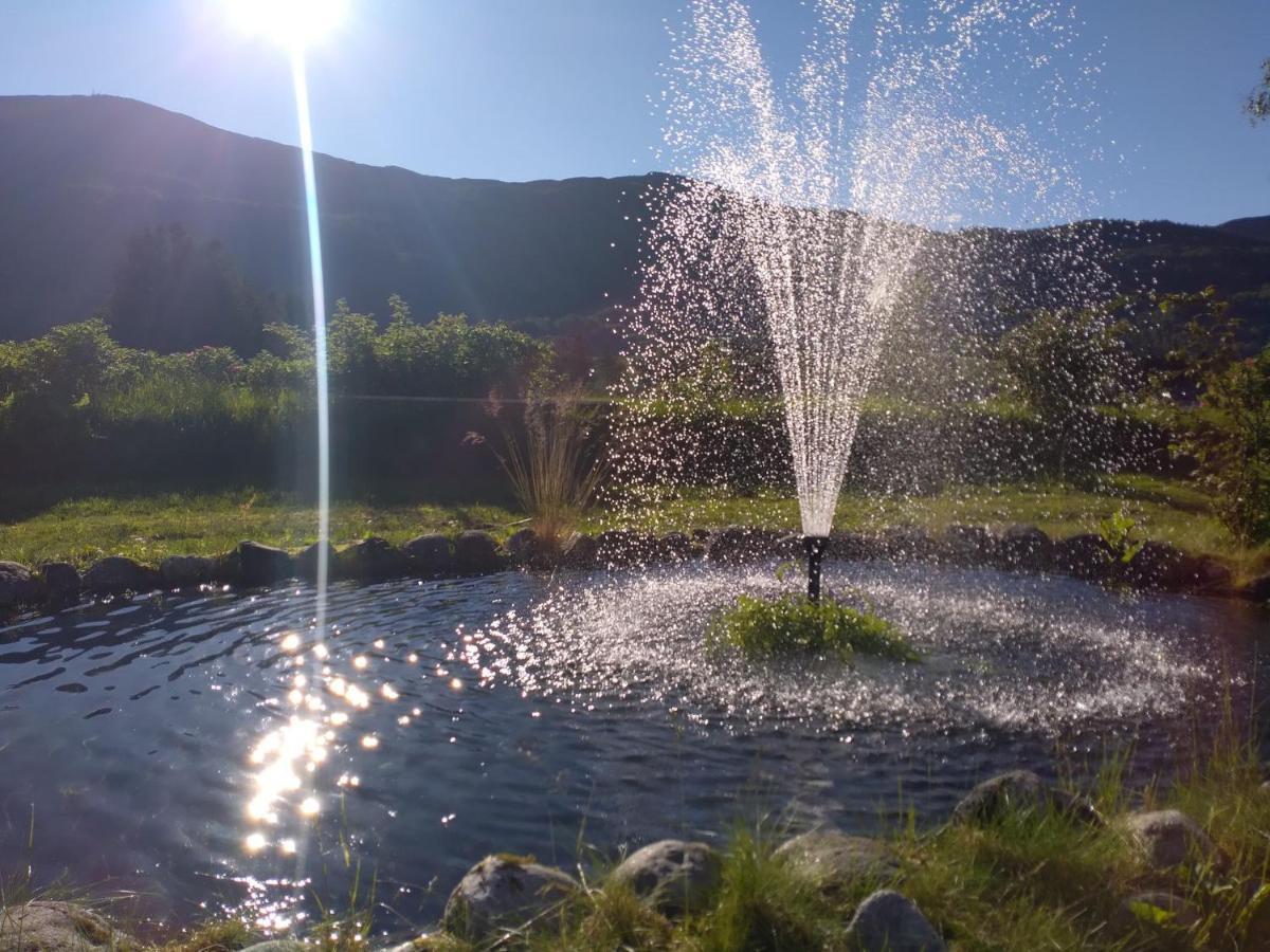 Отель Vikedal Relax Center Экстерьер фото